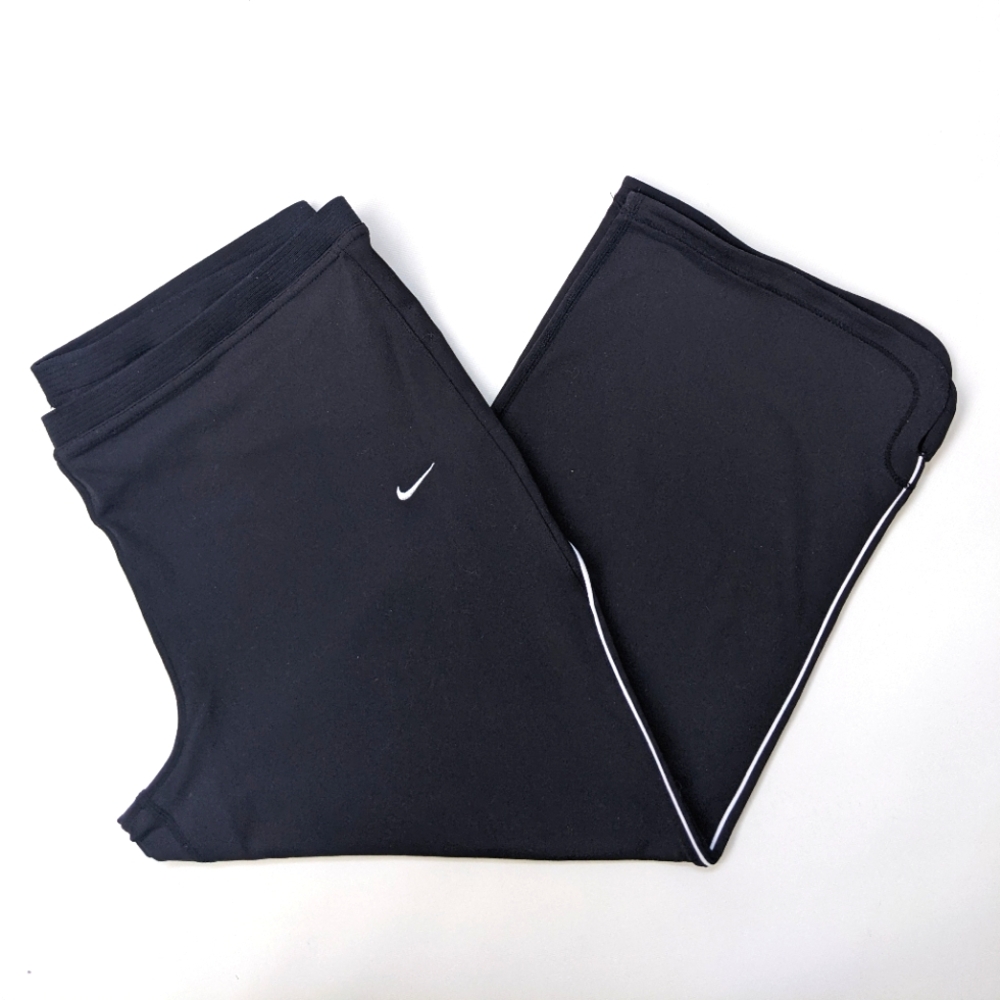 Nike Dry Fit Capri black pants, women's large